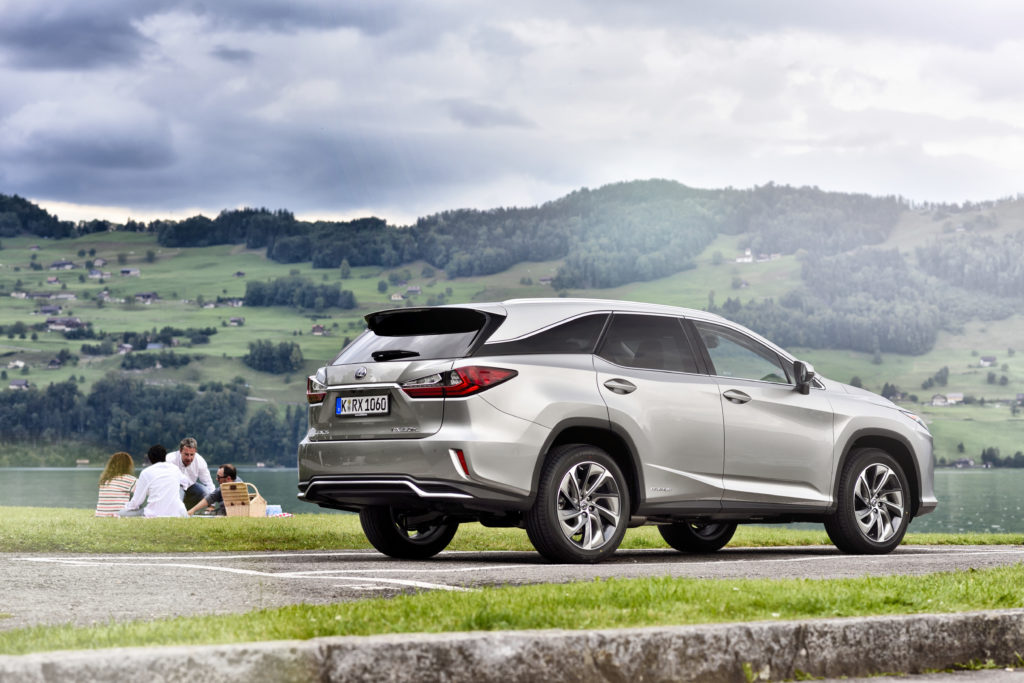 lexus-rx450hl-098-2