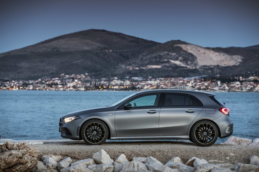 MercedesBenz Classe A 180d Ensaio Teste Automais