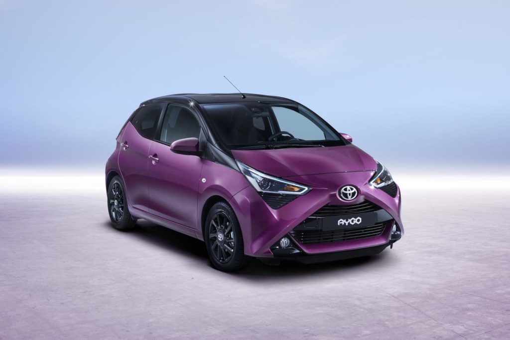 AYGO_05_34Front_Magenta