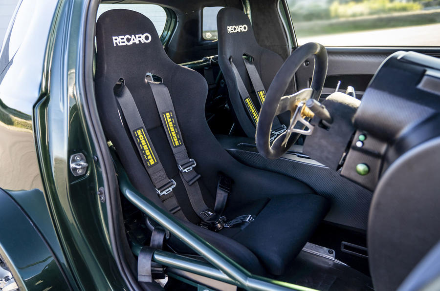 Aston Martin Cygnet (13)