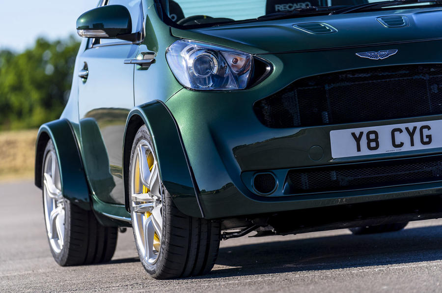 Aston Martin Cygnet (5)