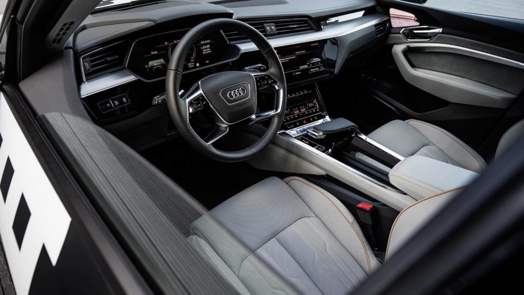 Audi e-Tron (1)