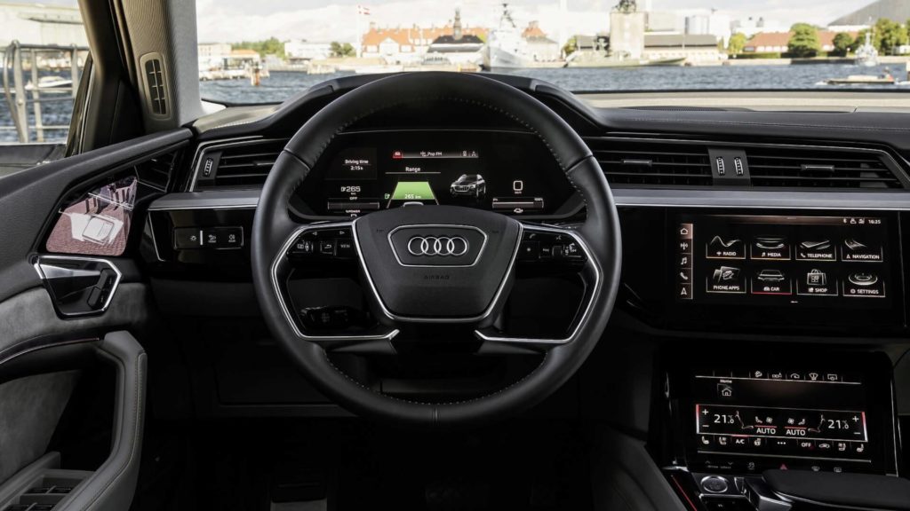 Audi e-Tron (8)