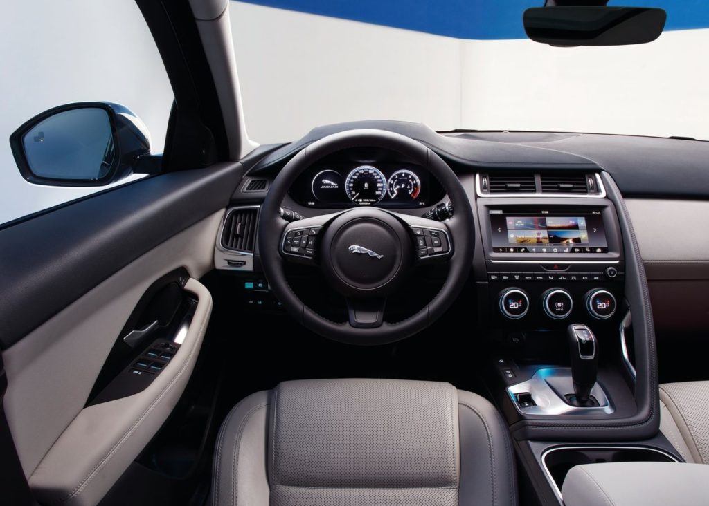 E-Pace (5)