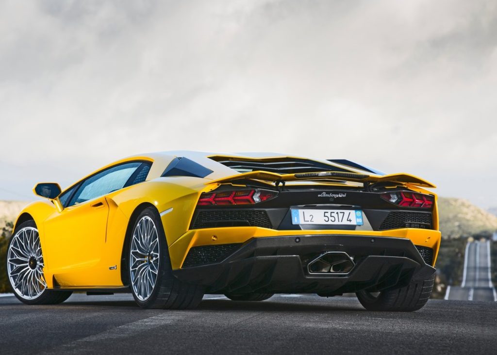 Lamborghini Aventador S 2017 (1)