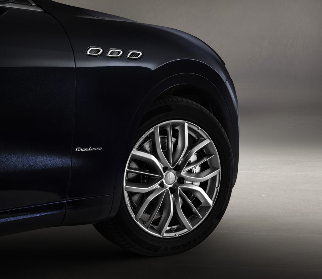 Maserati Levante SQ4 MY19 GranLusso (2)