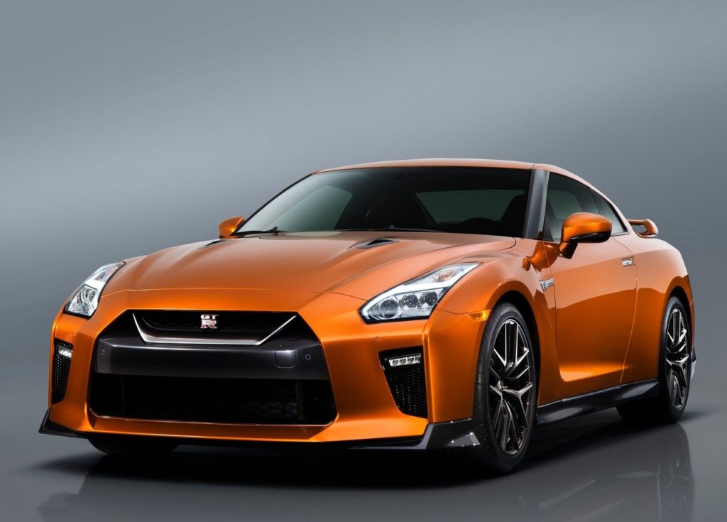 Nissan GT-R 2017 (3)