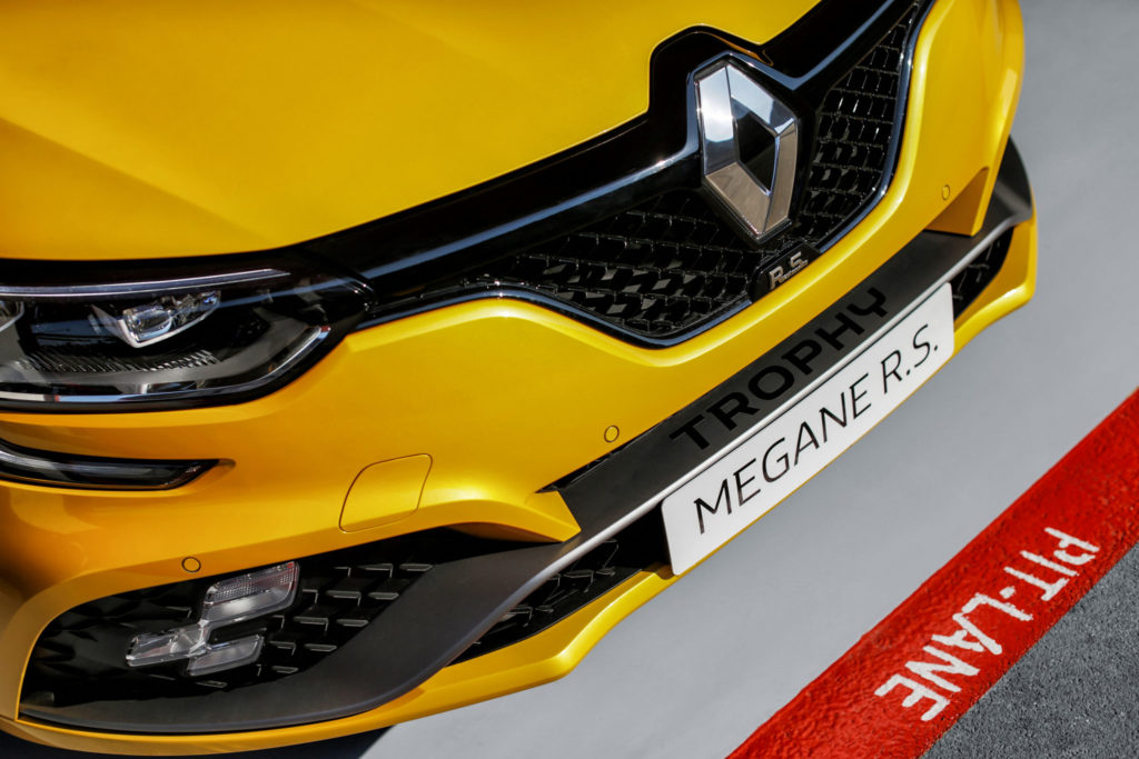 Renault Megane RS Trophy (8)