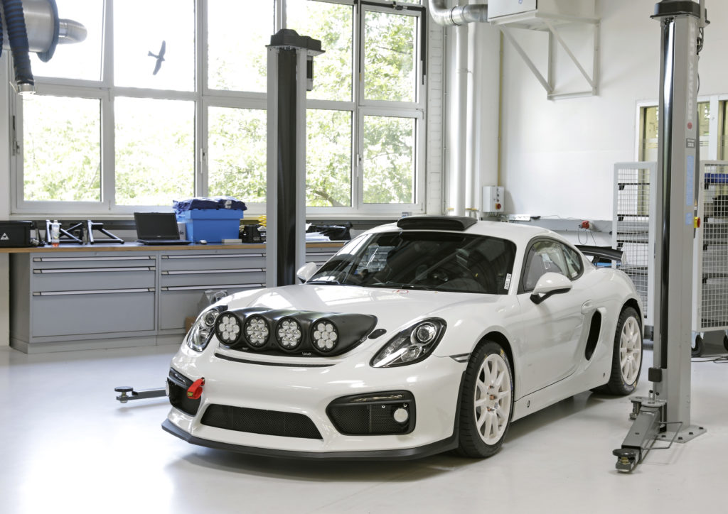 Porsche Cayman GT4