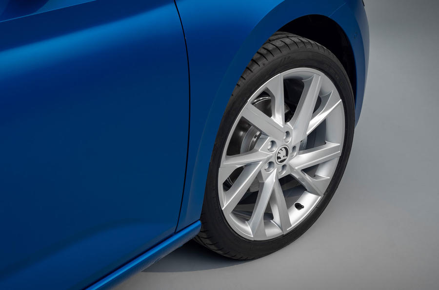 94-skoda-scala-official-reveal-studio-alloy-wheels