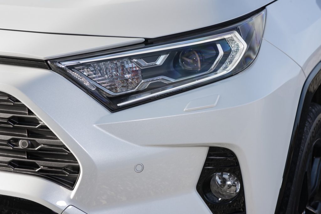 1a9078d2-2019-toyota-rav4-hybrid-48