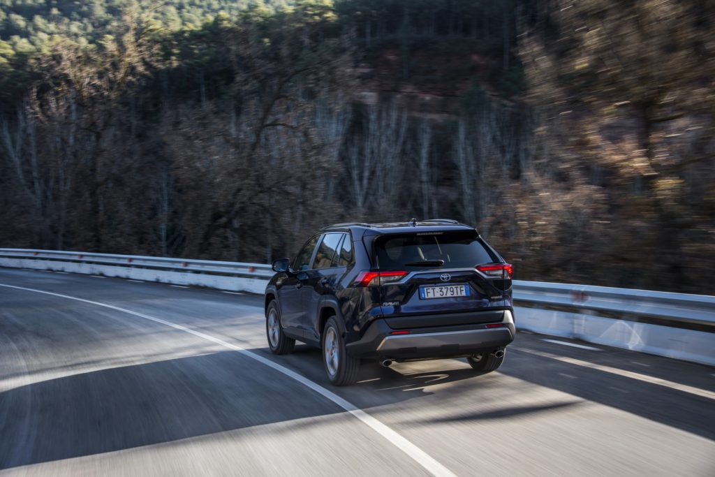 32e47245-2019-toyota-rav4-hybrid-19