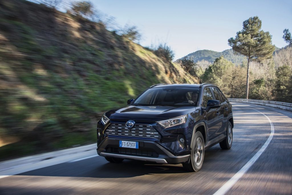 4bb75eaa-2019-toyota-rav4-hybrid-20