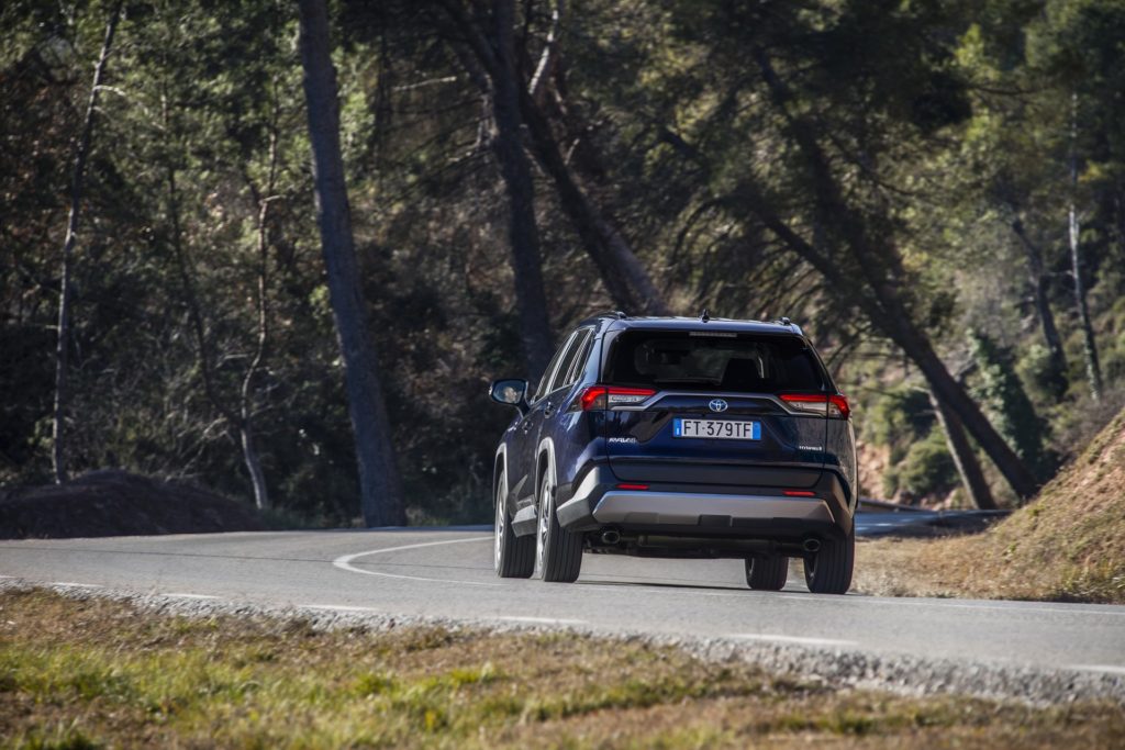 5023c4b3-2019-toyota-rav4-hybrid-16