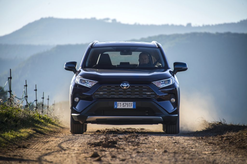 bfb7d1ea-2019-toyota-rav4-hybrid-27