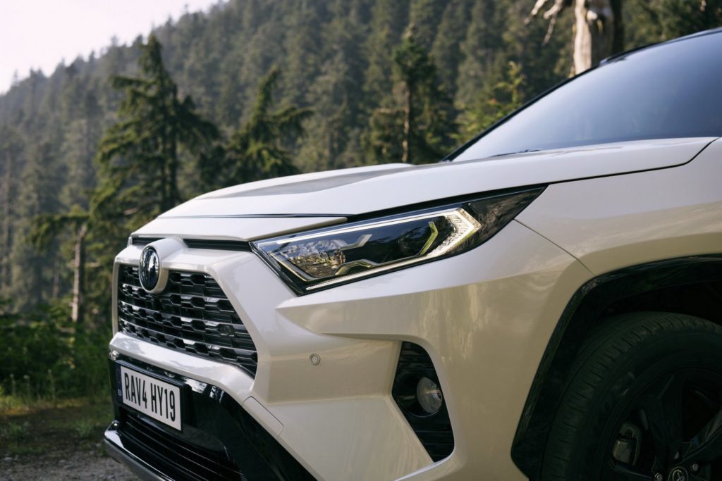 e1cd13ed-2019-toyota-rav4-hybrid-49