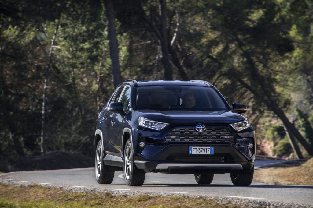 ecc5fd51-2019-toyota-rav4-hybrid-13