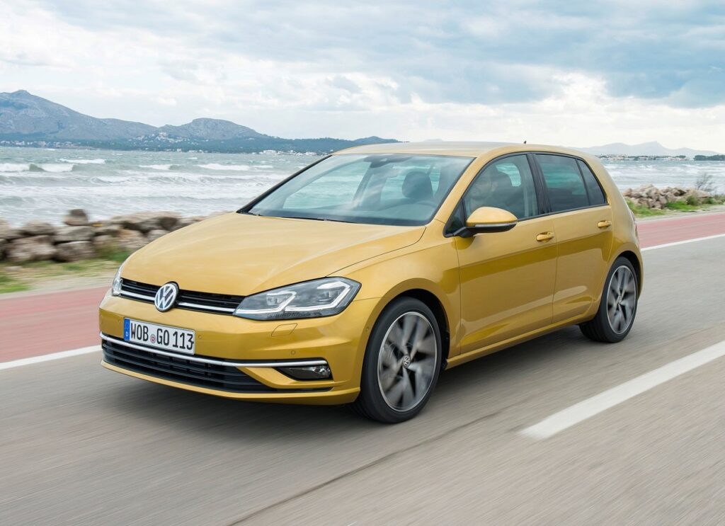 Os 10 carros  usados mais procurados em Portugal  Automais