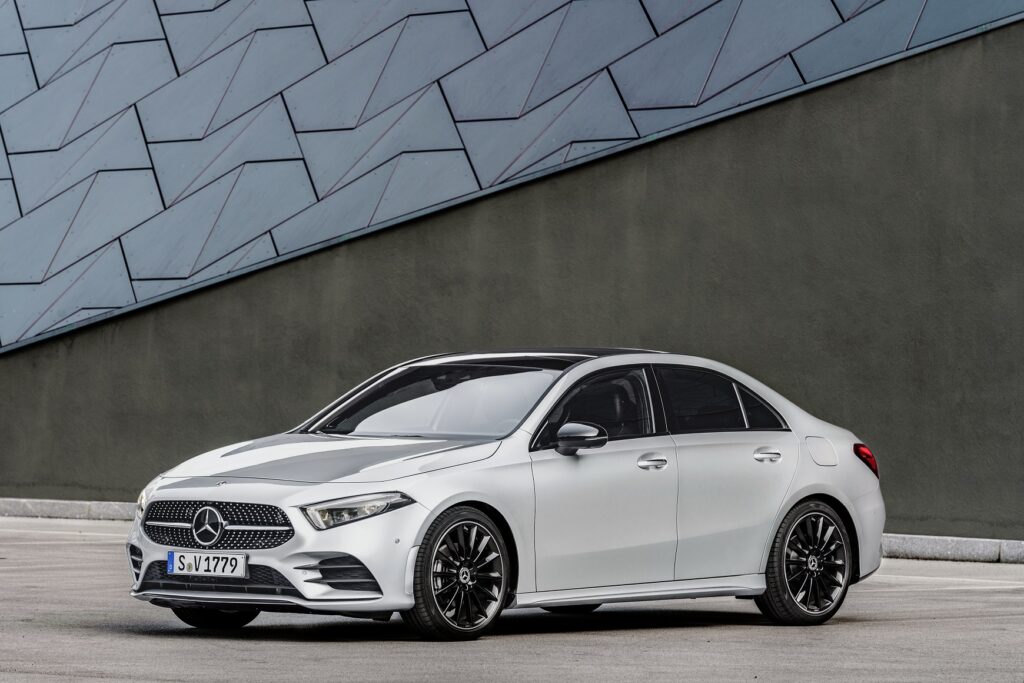 MercedesBenz A 180 d 7GDCT Limousine Ensaio Teste