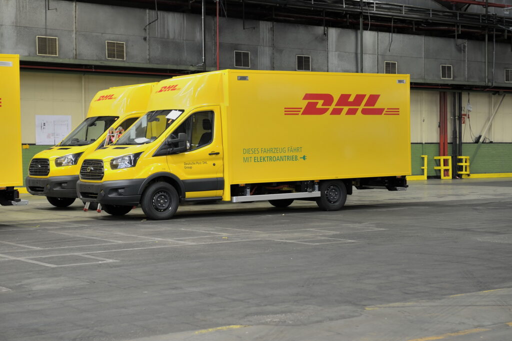 DHL E Deutsche Post Acabam Com Veículo Elétrico De Entregas Feito Em ...